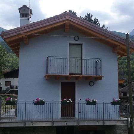 Casa Vacanze Chez Sapin เฟนิส ห้อง รูปภาพ