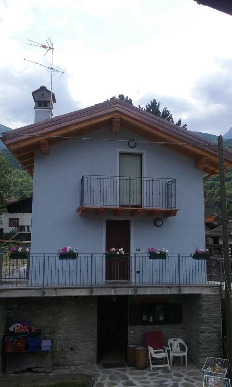 Casa Vacanze Chez Sapin เฟนิส ห้อง รูปภาพ